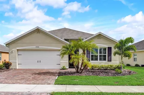 8988 Mondial Ct, Venice, FL 34293