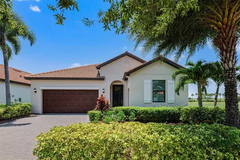 17216 Sparrow Case St, Wimauma, FL 33598