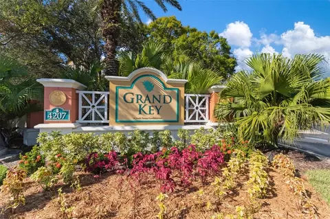 4207 S Dale Mabry Hwy #10310, Tampa, FL 33611
