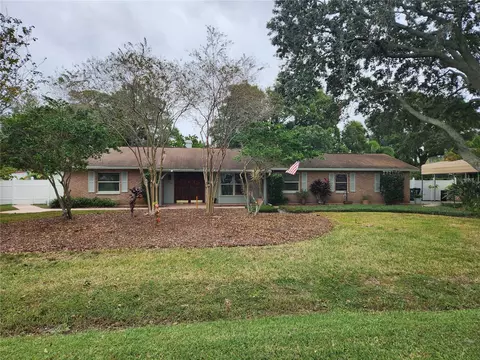 7913 Flowerfield Dr, Tampa, FL 33615