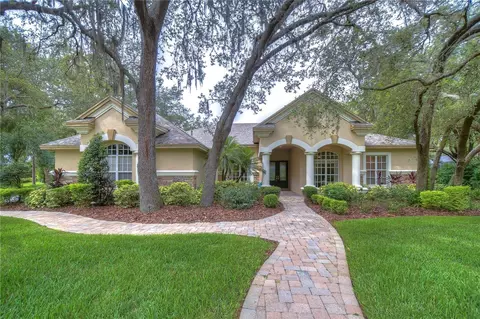17846 Mission Oak Dr, Lithia, FL 33547