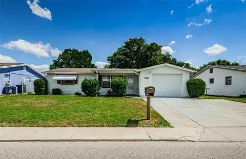 9240 Lido Ln, Port Richey, FL 34668