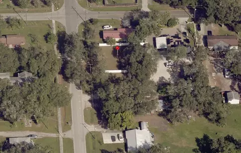 1600 Maydell Dr, Tampa, FL 33619