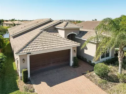 16151 Coquina Bay Ln, Wimauma, FL 33598