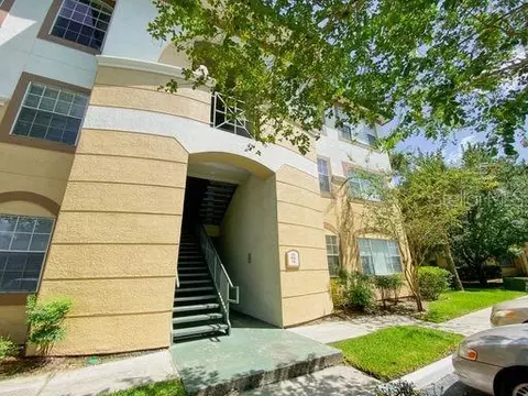 17104 Carrington Park Dr #529, Tampa, FL 33647