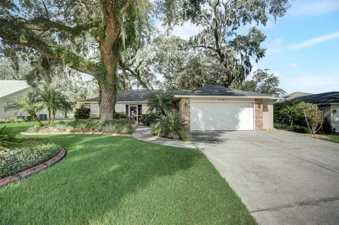 6843 Northlake Dr, Zephyrhills, FL 33542
