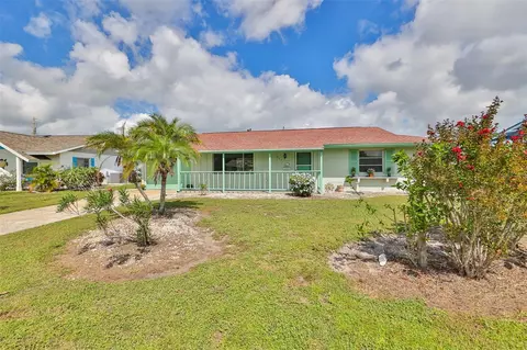 711 Riviera Dr, Sun City Center, FL 33573