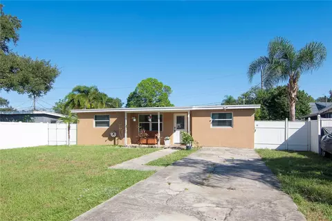 9297 87th Ave, Seminole, FL 33777