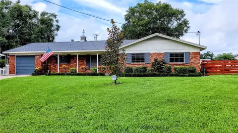 901 Helena Dr, Brandon, FL 33511