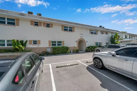 506 71st Ave #6, Saint Pete Beach, FL 33706