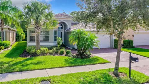 16148 Coquina Bay Ln, Wimauma, FL 33598