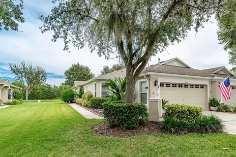 5827 Phoebenest Dr, Lithia, FL 33547