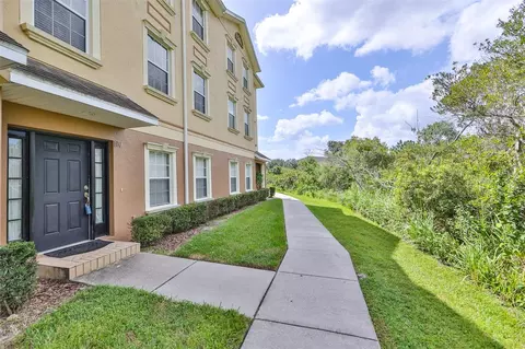 10144 Arbor Run Dr #100, Tampa, FL 33647