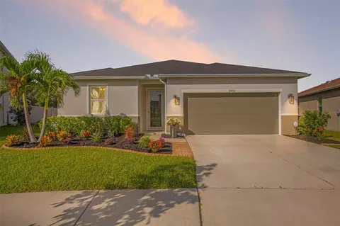 10452 Laguna Plains Dr, Riverview, FL 33578