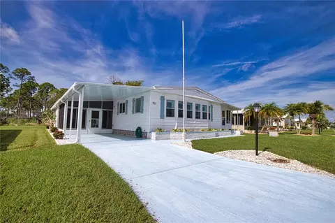 911 Iglesia Dr, North Port, FL 34287