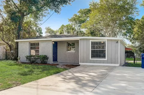 2613 E 111th Ave, Tampa, FL 33612