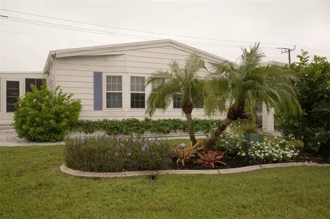 523 La Playa Cir, North Port, FL 34287