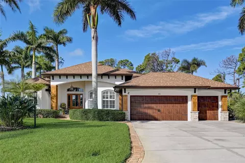 101 Beryl Dr, Rotonda West, FL 33947