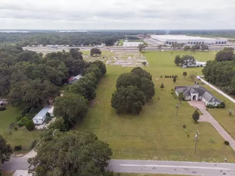3709 Swindell Rd, Plant City, FL 33565
