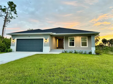 111 Opal Dr, Rotonda West, FL 33947