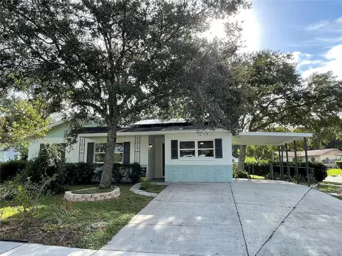 8301 Oleander Ln, Tampa, FL 33637