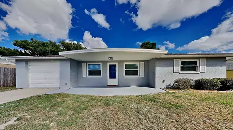 5937 Consuello Dr, Holiday, FL 34690