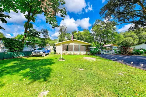 10608 Magnolia St, Thonotosassa, FL 33592