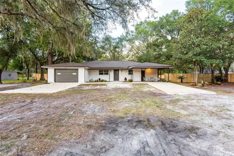 8045 E Windsong St, Floral City, FL 34436
