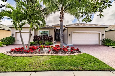 16245 Diamond Bay Dr, Wimauma, FL 33598