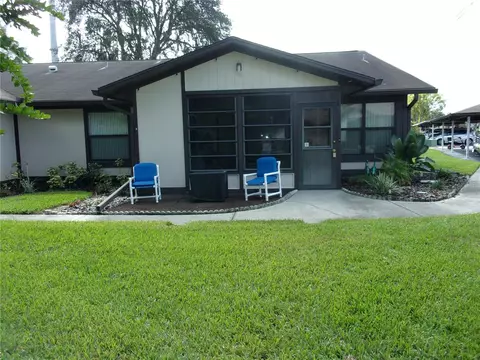 4550 Blossom Blvd #D, Zephyrhills, FL 33542