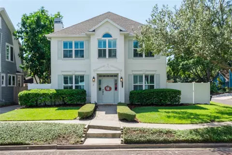 2816 W Angeles St, Tampa, FL 33629