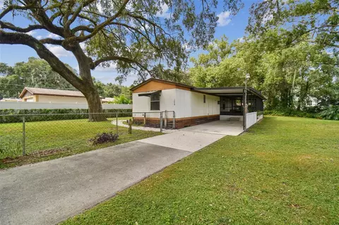 10606 4th St, Thonotosassa, FL 33592