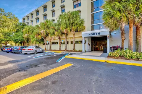 701 S Madison Ave #514, Clearwater, FL 33756