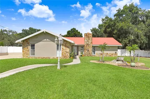 1610 Bates St, Brandon, FL 33510