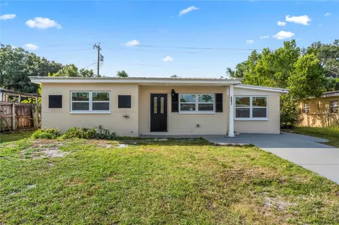 7708 Brookside Ln, Tampa, FL 33615