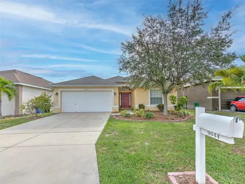 9644 Cypress Harbor Dr, Gibsonton, FL 33534