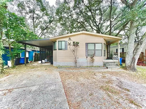 10555 Bay Hills Cir, Thonotosassa, FL 33592