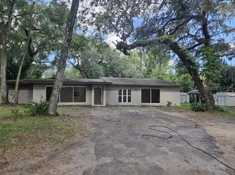301 Chastain Rd, Seffner, FL 33584