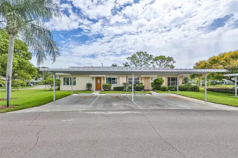 2347 Glenmore Cir, Sun City Center, FL 33573
