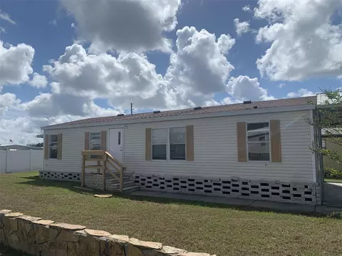 36216 Primrose Ln, Zephyrhills, FL 33541