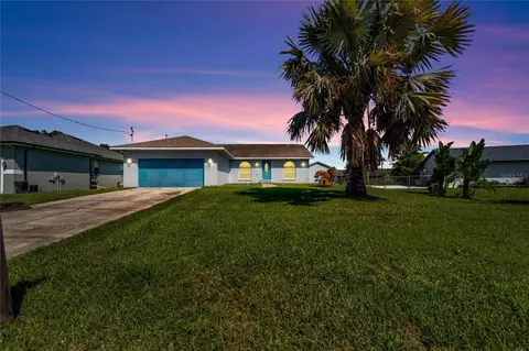 319 Flamingo Dr, Apollo Beach, FL 33572