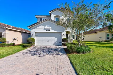 30471 Ceasar Park Dr, Wesley Chapel, FL 33543