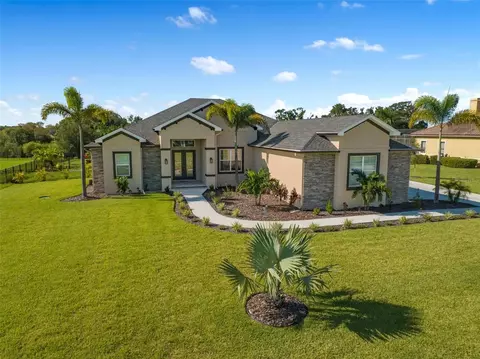 403 Hawk Talon Dr, Lithia, FL 33547