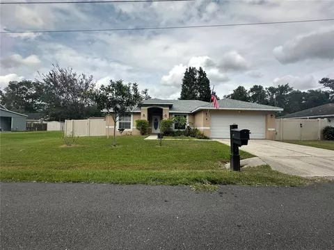 710 E Drew St, Plant City, FL 33563