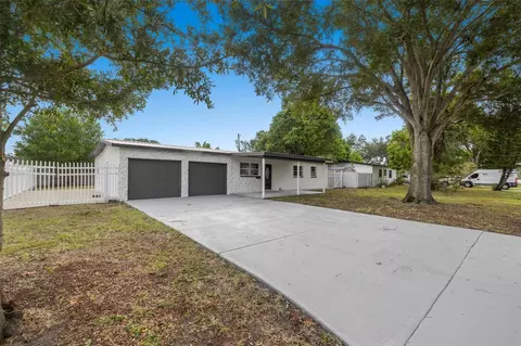 7595 17th Way N, Saint Petersburg, FL 33702