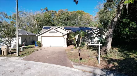 7547 Mengi Cir, New Port Richey, FL 34653