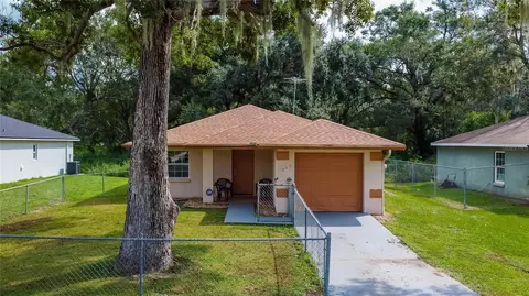 505 S Oak Ave, Fort Meade, FL 33841