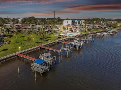 2424 W Tampa Bay Blvd #B101, Tampa, FL 33607