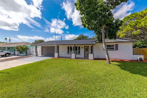 2246 60th Way N, Saint Petersburg, FL 33710