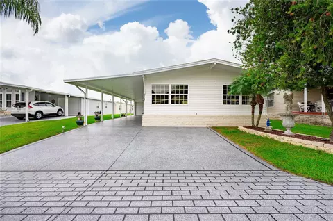 36744 Kiowa Ave, Zephyrhills, FL 33542